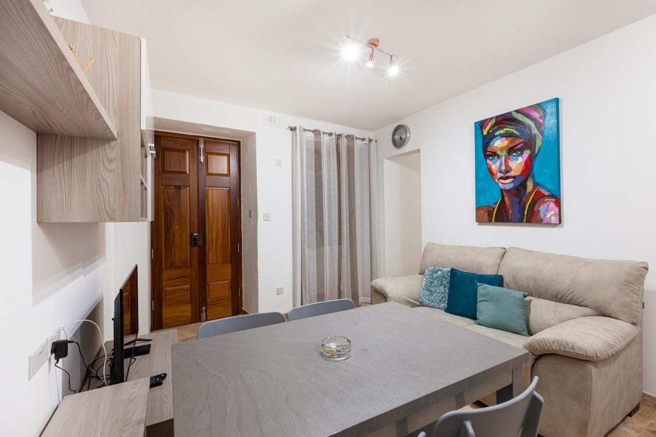 Designer Home With Comfy Sofa In Central Valletta By 360 Estates Zewnętrze zdjęcie