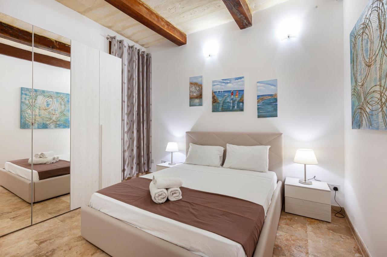 Designer Home With Comfy Sofa In Central Valletta By 360 Estates Zewnętrze zdjęcie